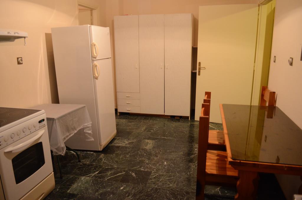 Kineta Apartments ภายนอก รูปภาพ